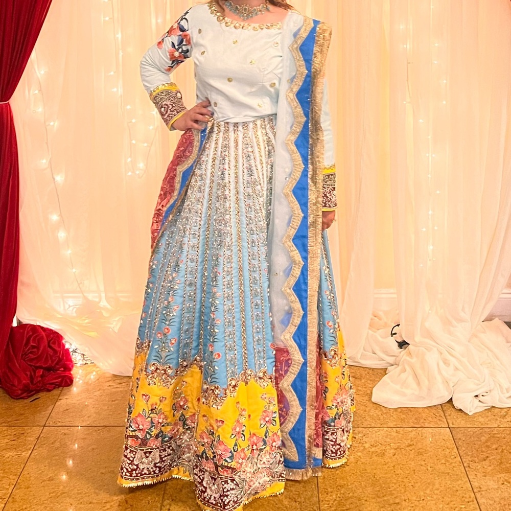 Sara Rizwan Designer heavy embellished maxi Pakistan formal wear wedding wearM